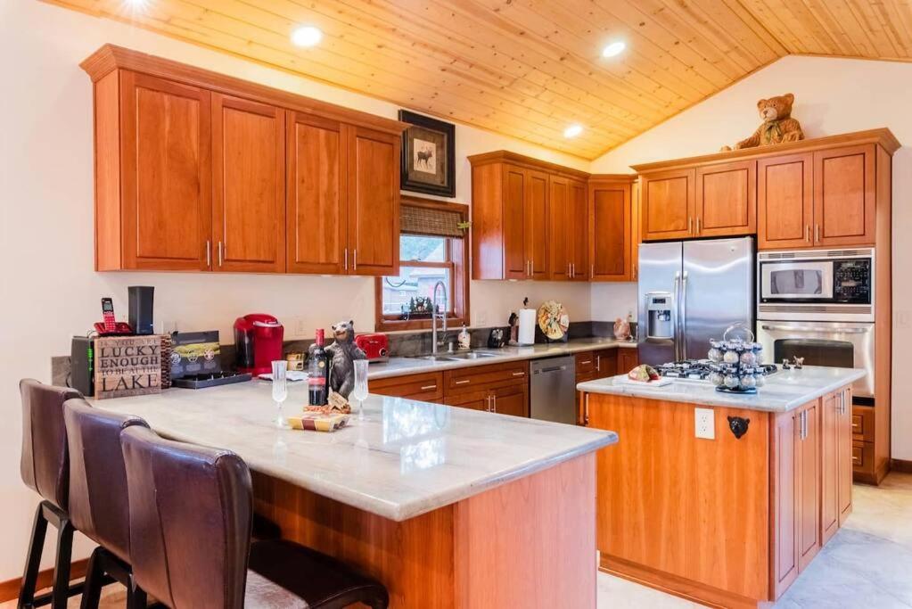 Lake Time Villa New Luxury With Hot Tub Біг-Бер-Лейк Екстер'єр фото